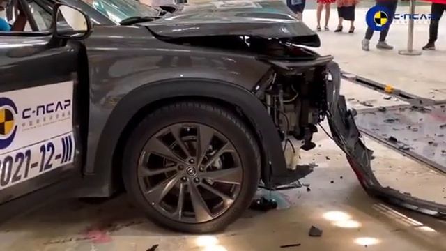 Краш-Тест Changan UNI-T на фронтальный удар с 50-процентным перекрытием (Changan UNI-T frontal 50%) смотреть онлайн