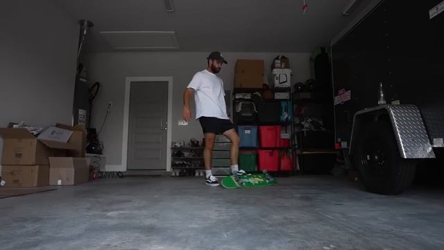 I Learned to Skateboard with Tony Hawk смотреть онлайн