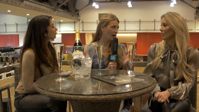 Real Housewives of Cheshire Talk New Year's Eve At The Show смотреть онлайн