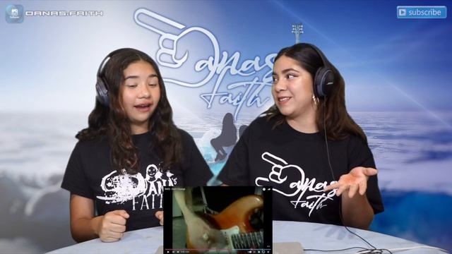 Two Girls React To INXS - Don't Change смотреть онлайн