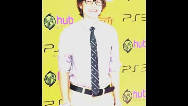 My heart skips a beat - Angus T. Jones ♥ [Pics] смотреть онлайн