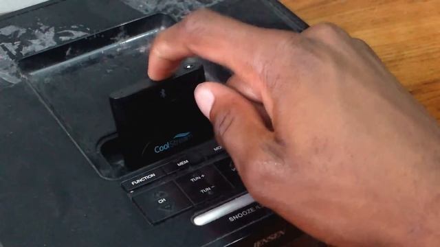 How-To: Turn a 30-pin Dock Radio into a Bluetooth Sound System | Guided Help 21 смотреть онлайн