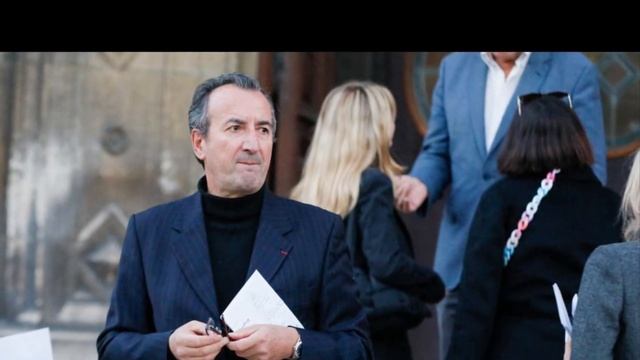 Hommage à Charlotte Valandrey : sa fille Tara très touchée d’effondre au côté de son grand-père смотреть онлайн