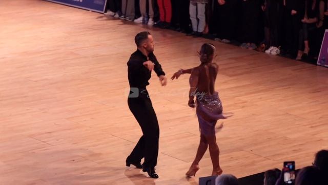 Dutch Open Assen 2022 | Samba | WDC Professional Latin Final смотреть онлайн