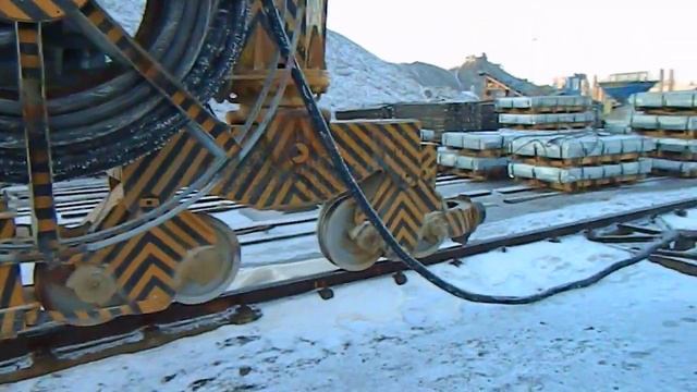 Кабельный барабан на портальном кране. смотреть онлайн