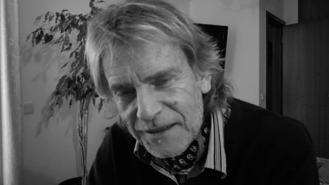 Mal Bickell on; A love up in smoke with an elephant and mouse. смотреть онлайн