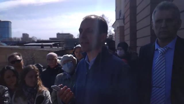 Представители банка «Нейва» обратились к клиентам смотреть онлайн