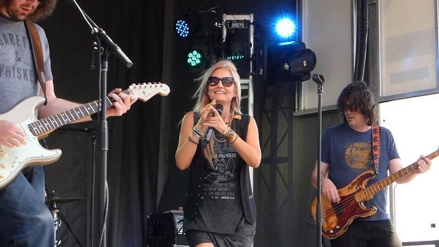 Sass Jordan "Who Do You Think You Are" Live Burlington Ontario June 19 2016 смотреть онлайн