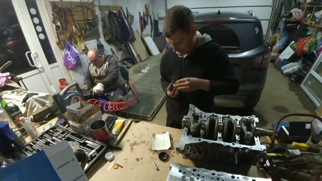 Ремонт дизеля 16hdi на Пежо партнёр часть 1. смотреть онлайн