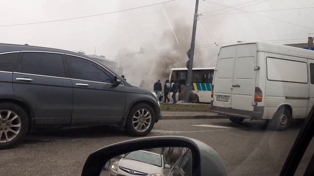 Горит автобус святошино смотреть онлайн