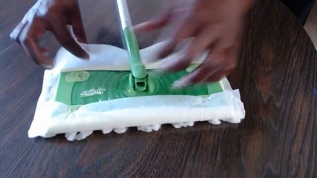How To Use Swiffer Sweeper (Sweeping Cleaning Kits) смотреть онлайн