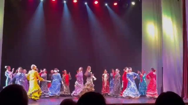 "Ярмарка в Севилье", танец sevillanas, г. Владивосток, 25.05.2021 смотреть онлайн