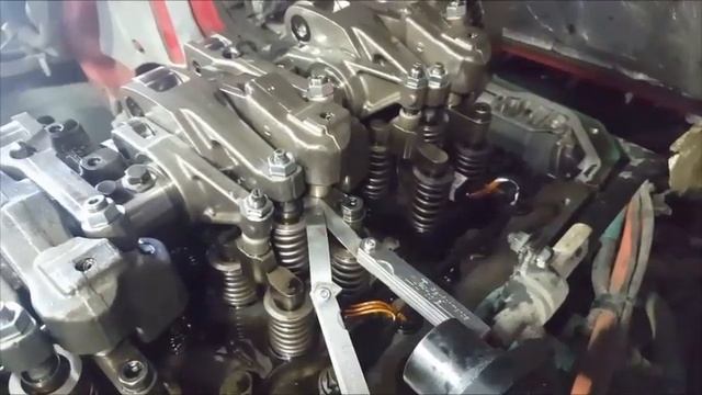 Volvo D13 With VEB Overhead Valve Adjustment