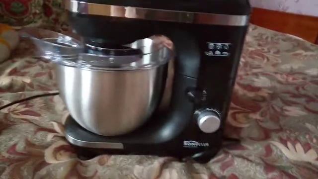 Мне подарили Миксер Профессиональный миксер, с тестомесителем смотреть онлайн