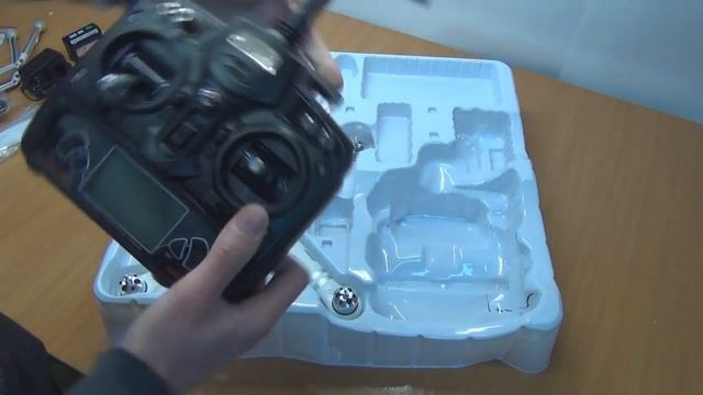 Walkera QR X350 GPS, распаковка квадрика смотреть онлайн