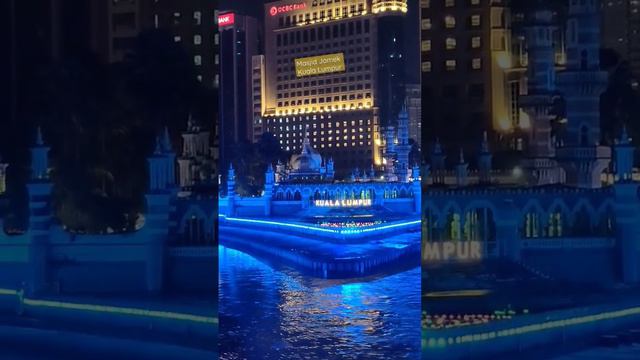 Masjid Jamek Sultan Abdul Samad Kuala Lumpur Malaysia смотреть онлайн