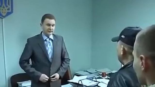 Сашко Белый бьет адвоката (норм качество) смотреть онлайн