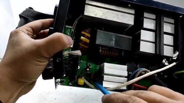 Quattro Elementi A250 Обзор.Svet O'chib Qoldi