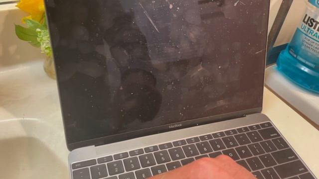 Apple MacBook 12" Model: A1534 - BROKEN SCREEN смотреть онлайн