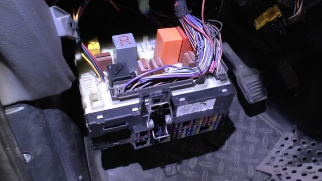 Ford Escort не горят фары и подключение "автосвета" от автоэлектрика. смотреть онлайн