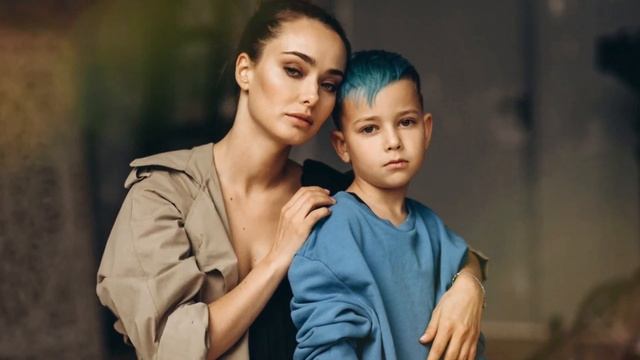 Как Живет Ксения Мишина и Сколько Она Зарабатывает? смотреть онлайн