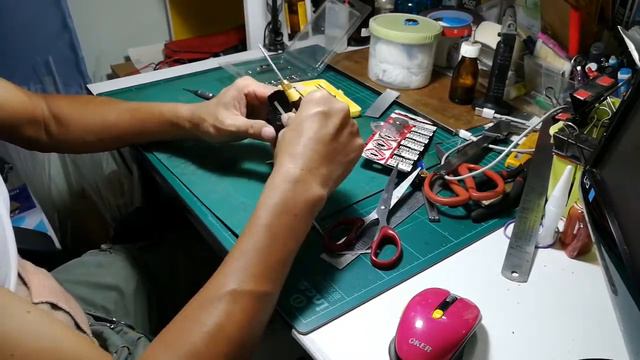 Tpms battery replacement with out special equipment. (Sorry for the focus of the camera.) смотреть онлайн
