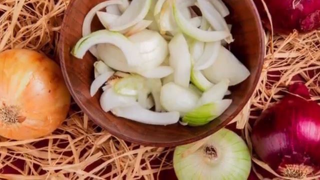 Даже один РЕПЧАТЫЙ ЛУК вызывает НЕОБРАТИМЫЙ процесс в организме | Лук польза и вред для организма смотреть онлайн