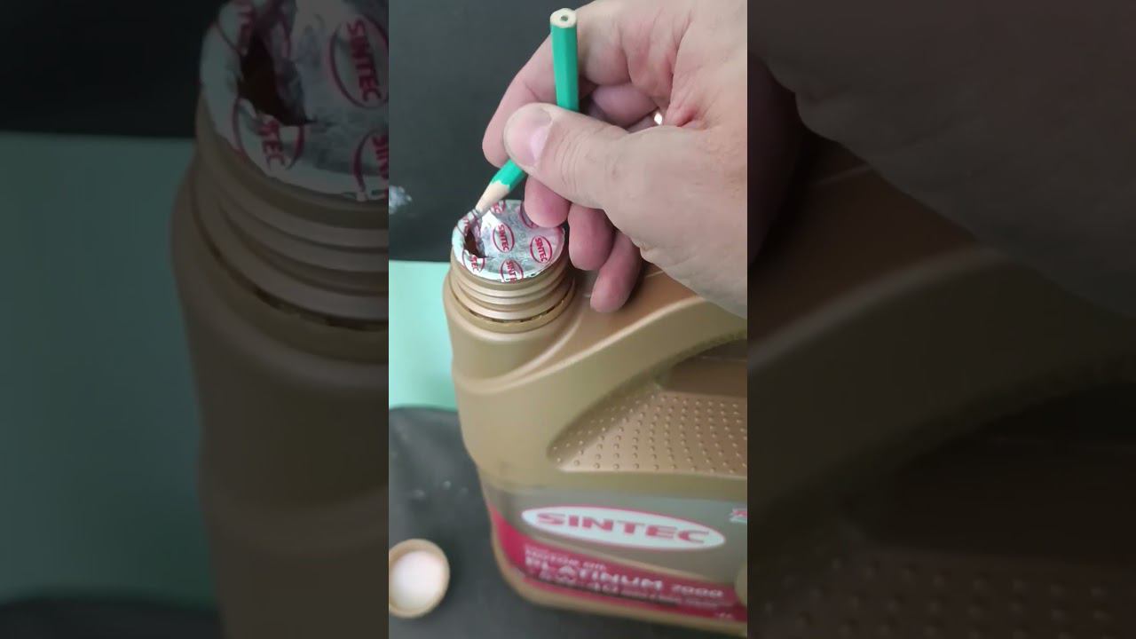 Моторное масло Sintec Platinum 5W40 -33°C. карандаш не выдержал) Ночью было до -37°С балкон холодный