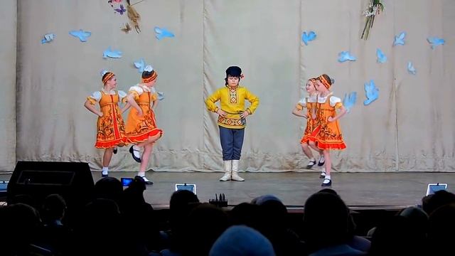 "Первый парень на деревне" смотреть онлайн