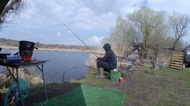Фидер не дал скучать на рыбалке. Пруд Добрая Воля