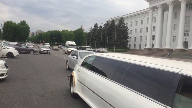 Сотрудники полиции остановили Короля Людвига в центре Нальчика: "страховка есть, отпечатки чистые" смотреть онлайн