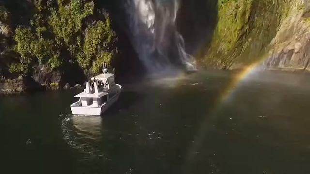 Summer = Adventure for you and your loved one in Queenstown with Absoloot Hostel QT смотреть онлайн
