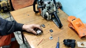 Бензопила при нажатии на газ глохнет. Не набирает обороты.