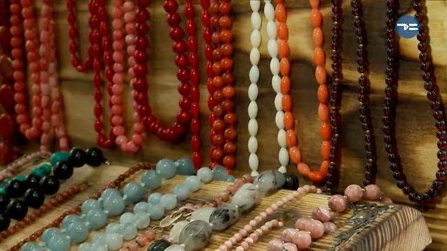 ИМПЕРИЯ САМОЦВЕТОВ смотреть онлайн