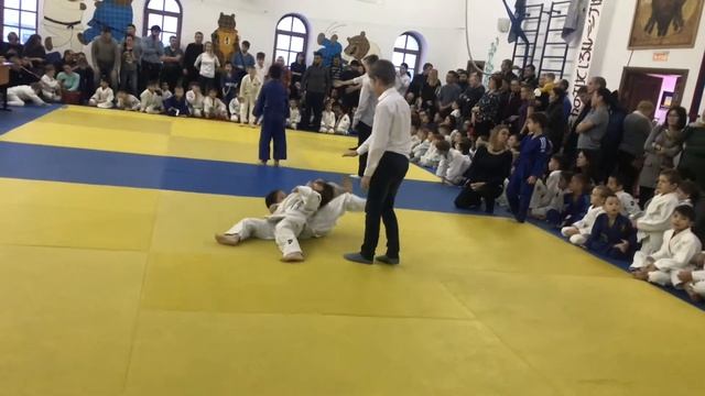 1 место на соревнованиях по дзюдо смотреть онлайн