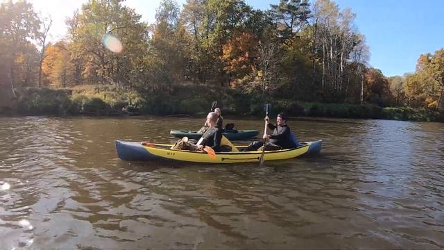 Сплав на байдарках, река Клязьма. День 2 смотреть онлайн