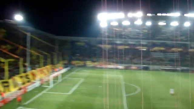 Aris fans in Manchester City match смотреть онлайн