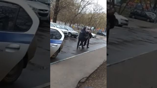 СЪЕМКА СКРЫТОЙ КАМЕРОЙ - БЕСПРЕДЕЛ... 16 04 20...