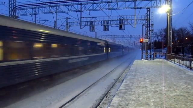 Электровоз ЧС6-020 с фирменным поездом №3 "Экспресс" смотреть онлайн