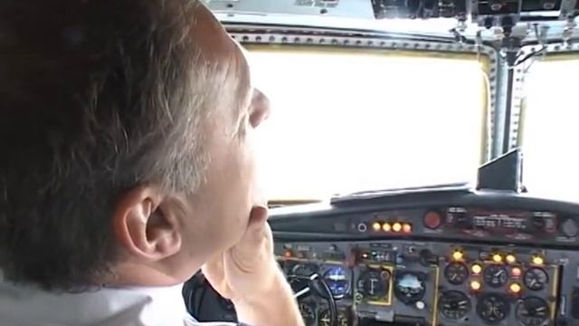 Exclusive: Fokker F27-100 Friendship PH-FHF (with English subtitles) смотреть онлайн