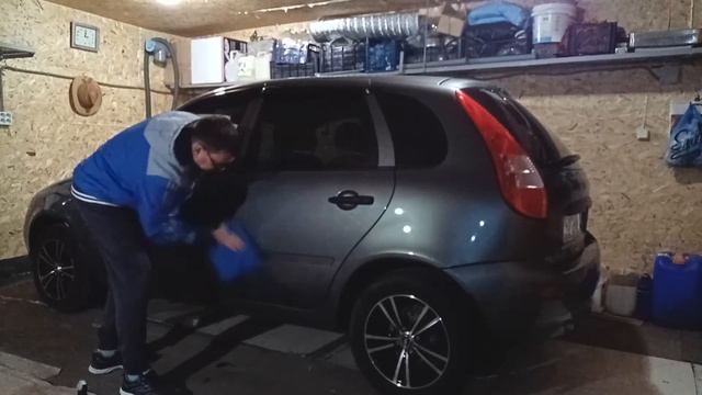 Полироль кузова LAVR.