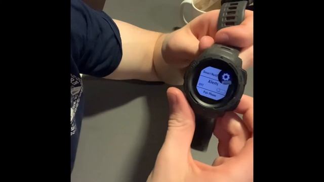 Garmin Instinct WON'T CONNECT to your phone? Try this to pair your Garmin device! смотреть онлайн