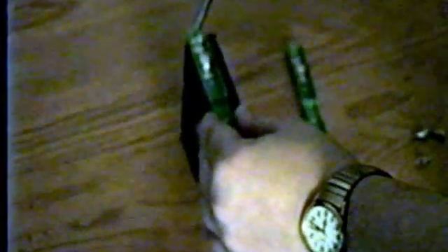 Instruction guide - Install a SATA drive смотреть онлайн