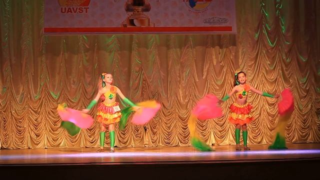 Кубок Днепр обл Совр и Вост хор Синельниково 20160521 111922 MVI 9454 Belly dance смотреть онлайн