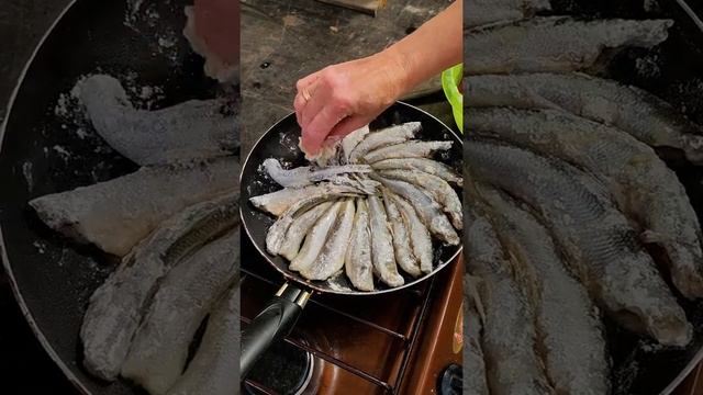 Не везде поймут, но в Питере точно оценят - корюшка смотреть онлайн