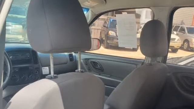 2005 Ford Escape 4dr 103" WB 2.3L XLS Value (Houston, Texas) смотреть онлайн