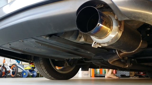 Megan Racing M spec ll muffler on camry 2.4 смотреть онлайн