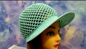 ЛЕТНЯЯ, АЖУРНАЯ КЕПОЧКА КРЮЧКОМ.  Кепка летняя для начинающих. (720p).mp4