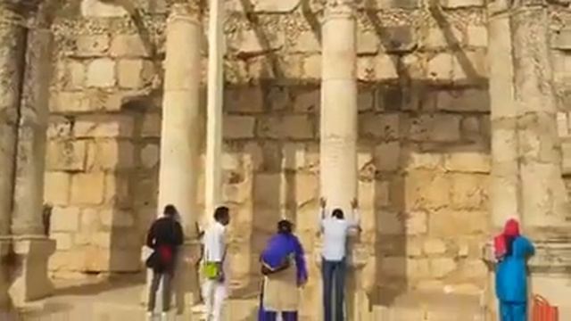 Kufar Nahoom City Thousand Years Old City..... смотреть онлайн