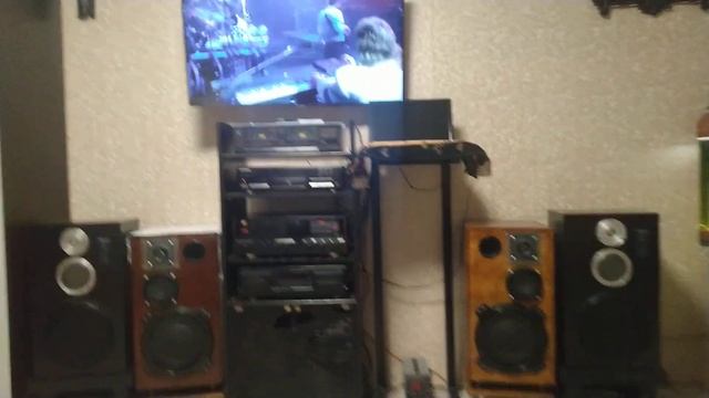 Pink Floyd, акустическая система Technics sb-6 усилитель Sansui au-alpha 707 l extra. смотреть онлайн